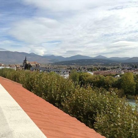 Piso Centrico En El Espinar Apartment ภายนอก รูปภาพ