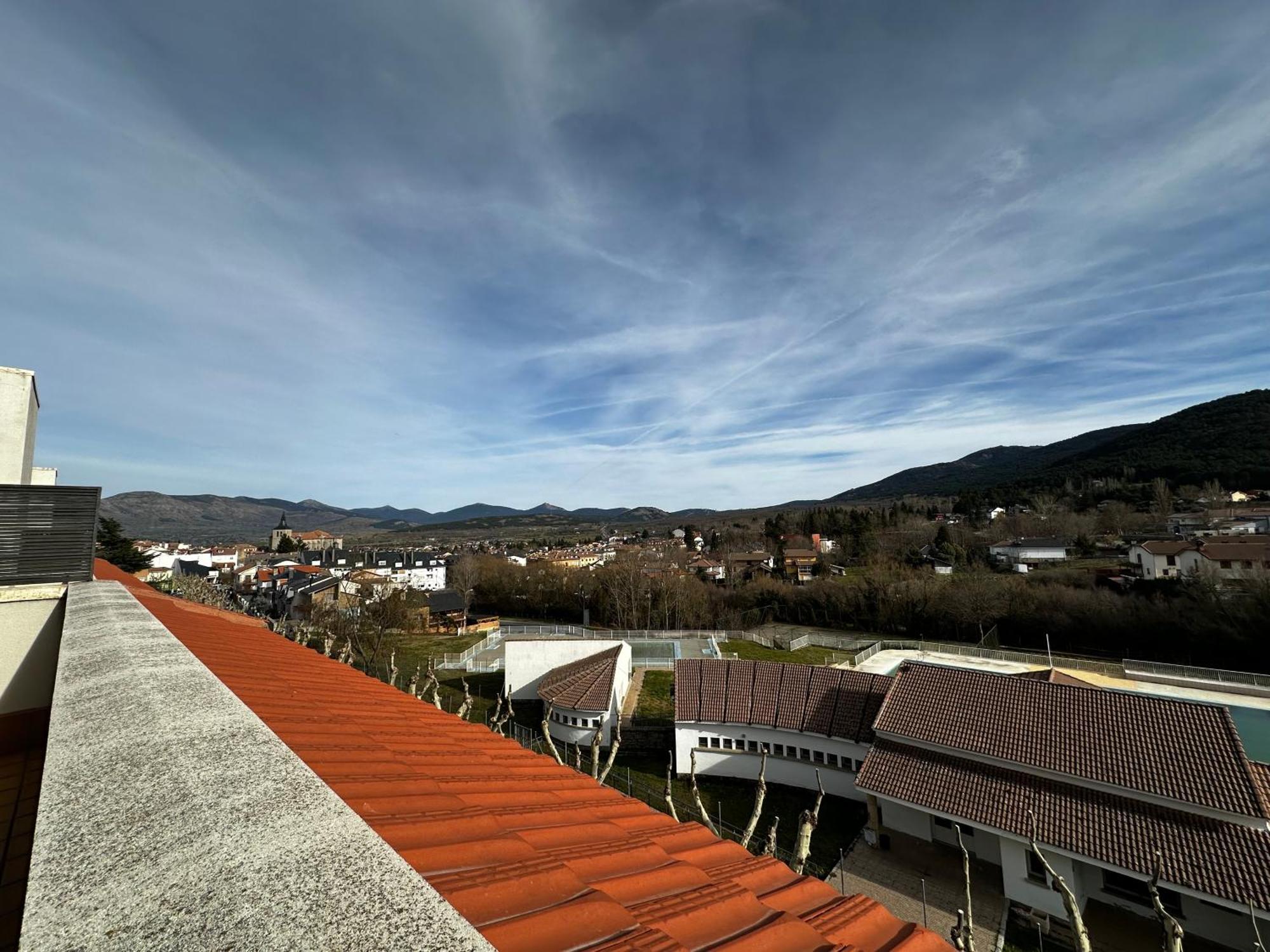 Piso Centrico En El Espinar Apartment ภายนอก รูปภาพ