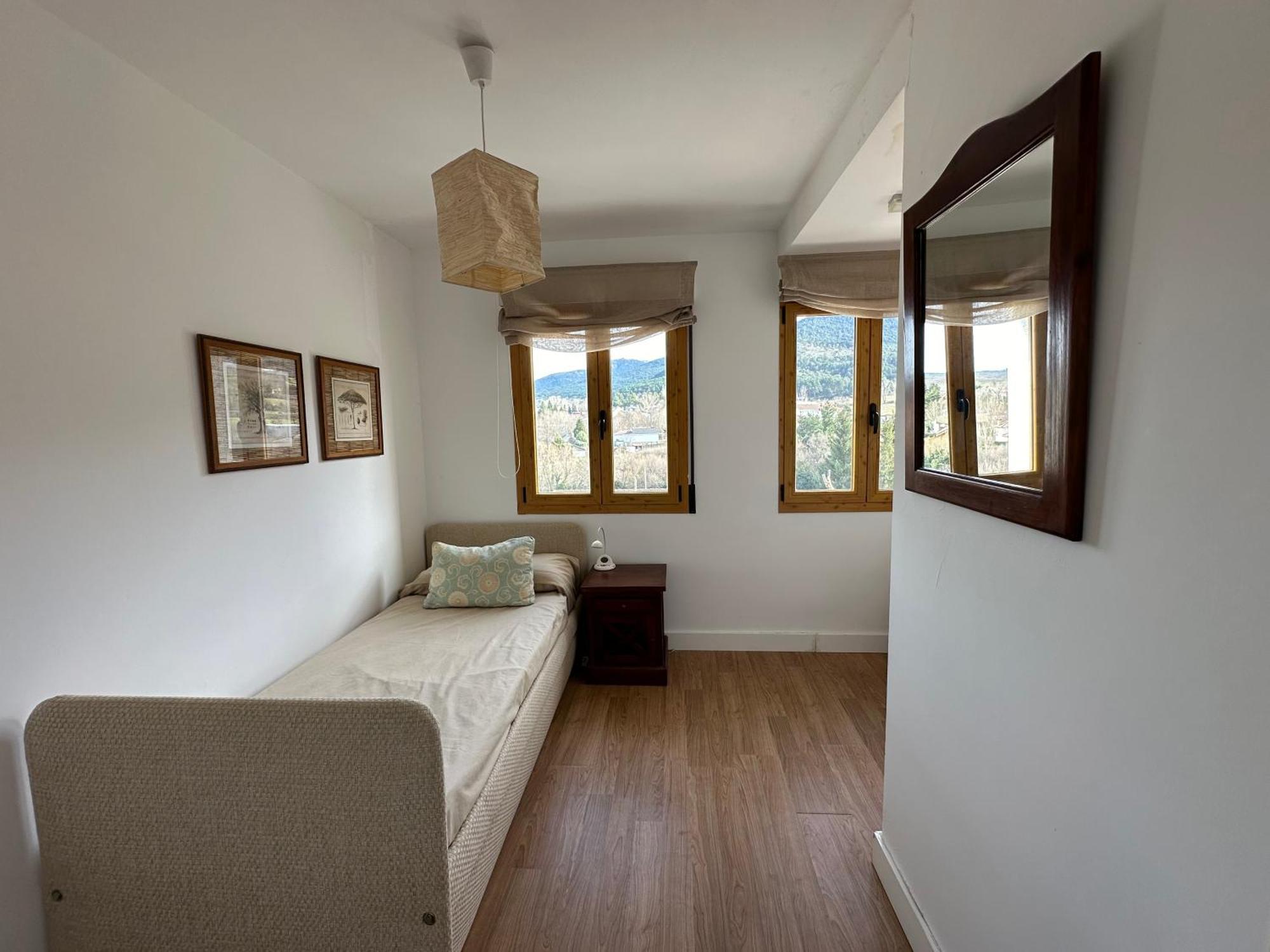 Piso Centrico En El Espinar Apartment ภายนอก รูปภาพ